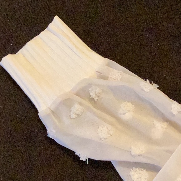 Gorgeous cream bodysuit - Picture 2 of 5